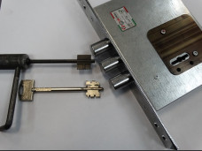 Самоимпрессия Securemme 4+4 (Италия)
