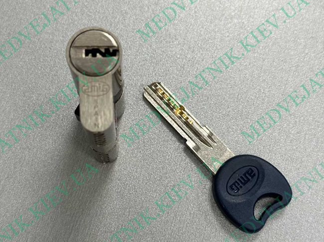 AMIG 10000 / 1 PLUS / 8 PLUS TOPOLINO DECODER (Испания) MEDVEJATNIK 1